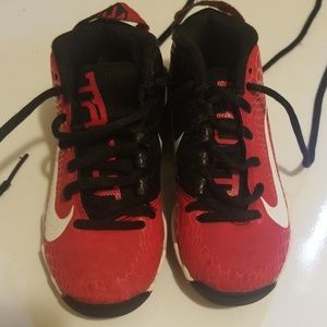 Kids baseball cleats